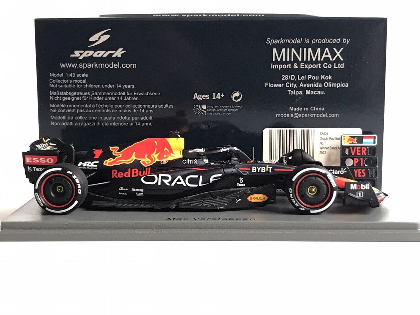 Verstappen RB18 Winner Saudi Arabian 2022 Spark 1/43