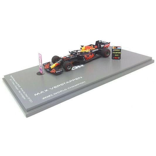 Max Verstappen Red Bull RB16B Winner Abu Dhabi GP 2021 Spark 1/43