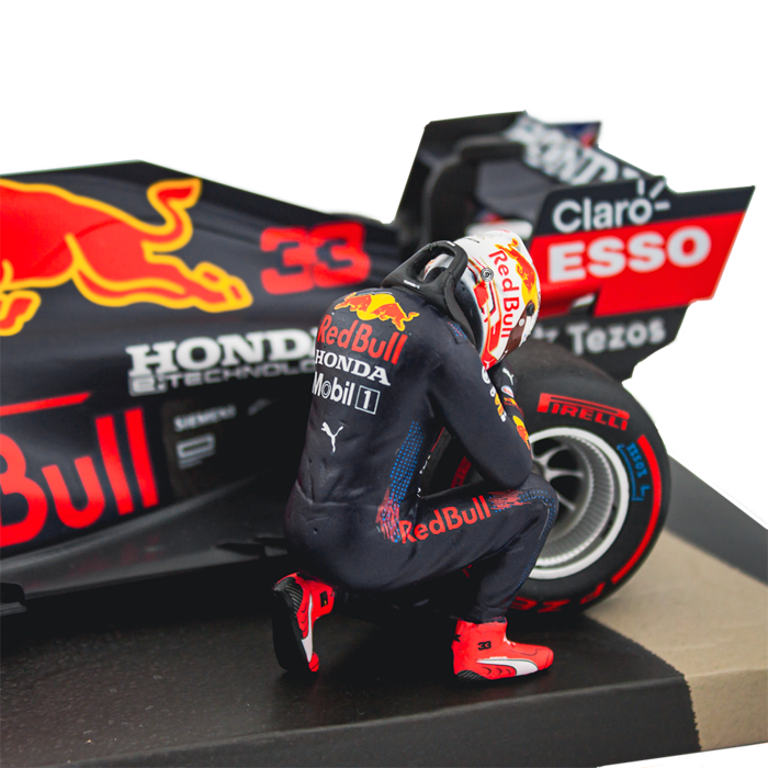 Max Verstappen #33 Red Bull RB16b GP Abu Dhabi 2021 Minichamps 1/18