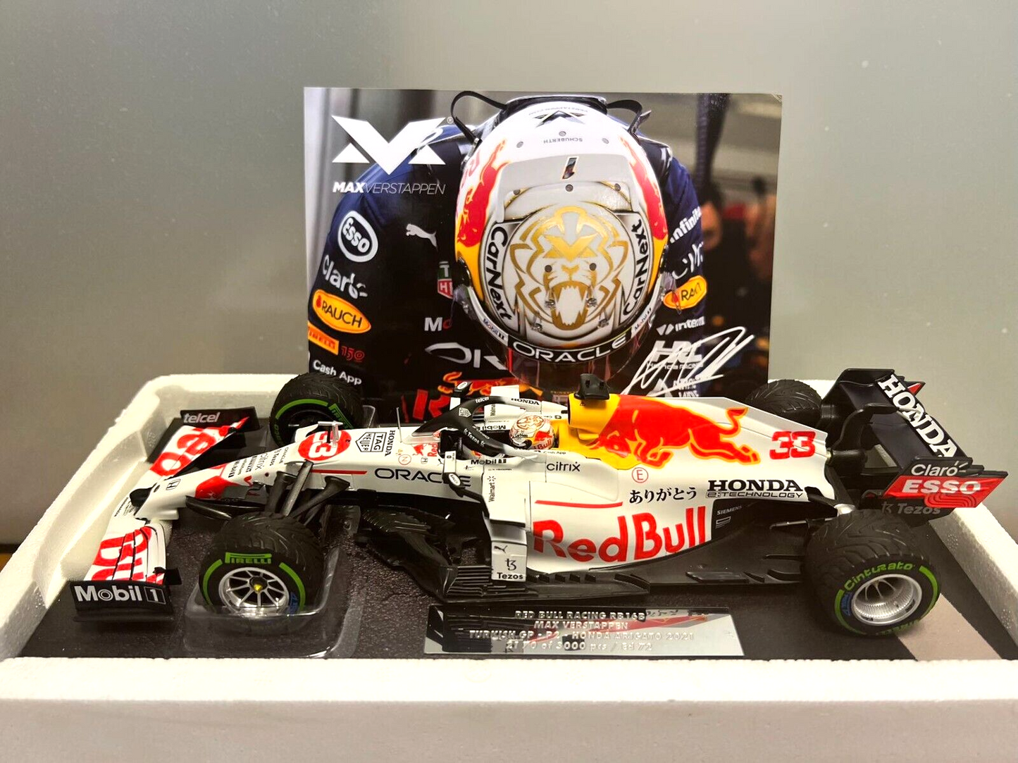 Max Verstappen #33 Red Bull RB16b GP Turquia 2021 Minichamps 1/18