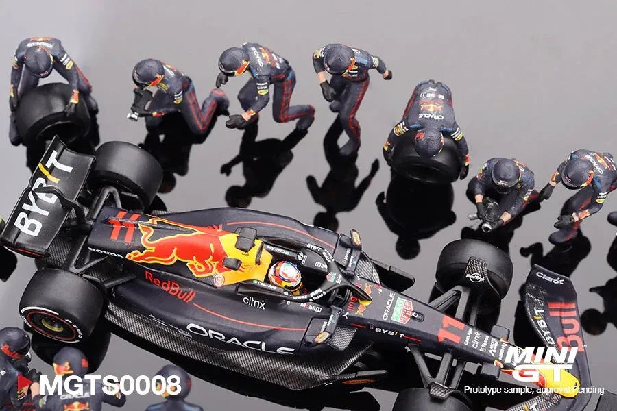 PIT CREW Checo Perez #11 Red Bull RB18 GP Abu Dhabi 2022 Mini GT 1/64