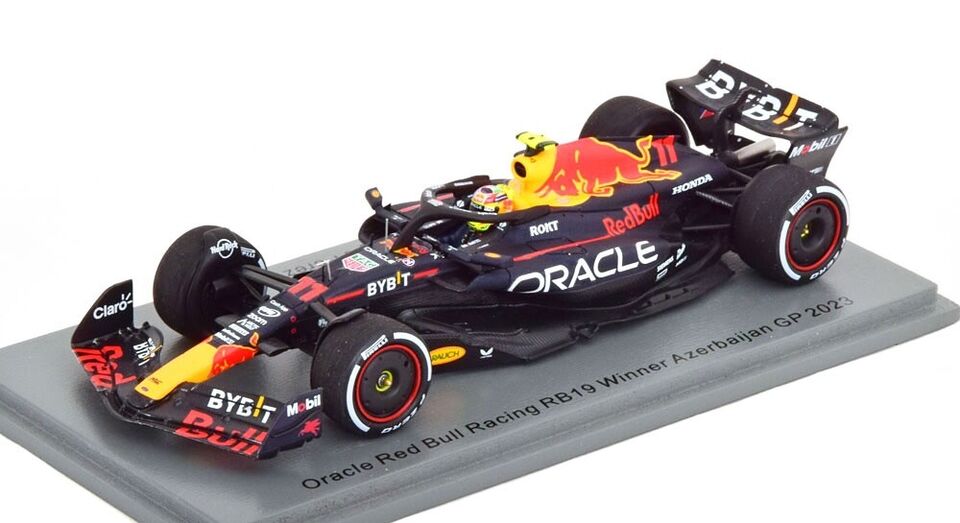 Checo Perez #11 Red Bull RB19 Victoria GP Azerbaijan 2023 Spark 1/43