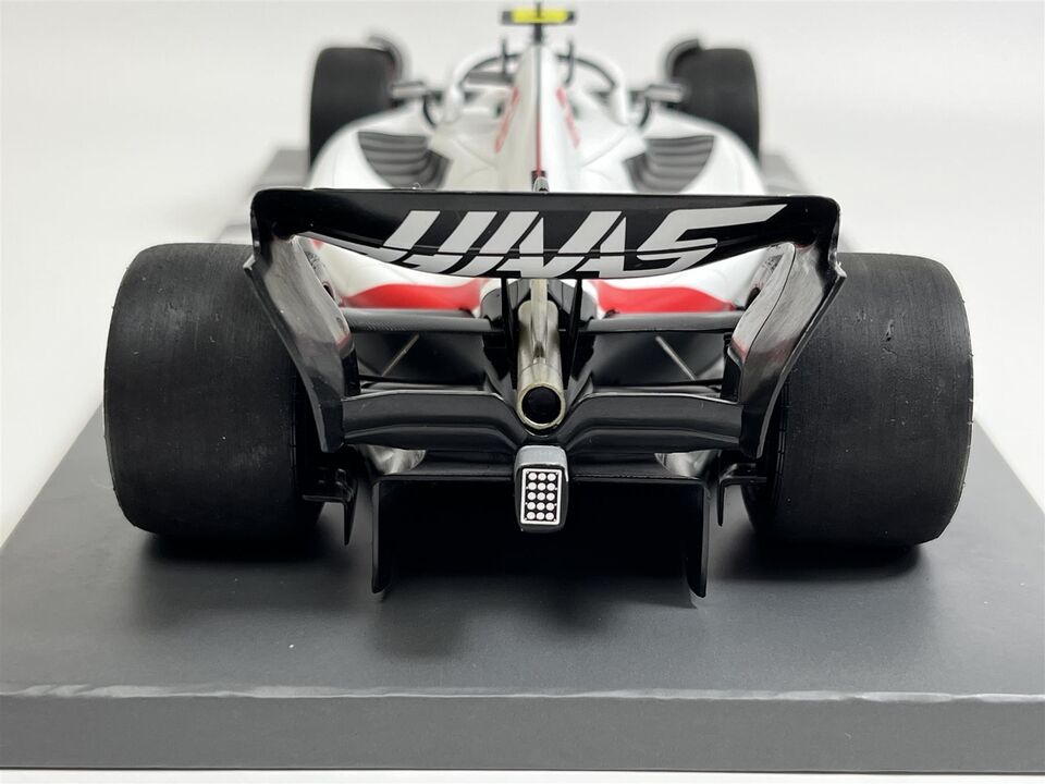 Mick Schumacher #47 Haas GP de Bahrein 2022 Minichamps 1/18