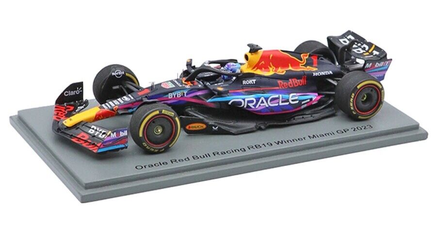 Max Verstappen #1 Red Bull RB19 Winner GP Miami 2023 Spark 1/43