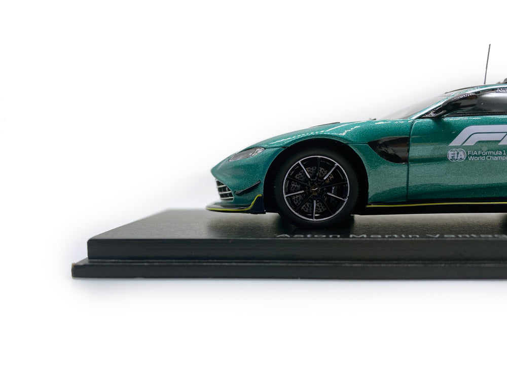Aston Martin Vantage F1 Safety Car 2021 Spark 1/43