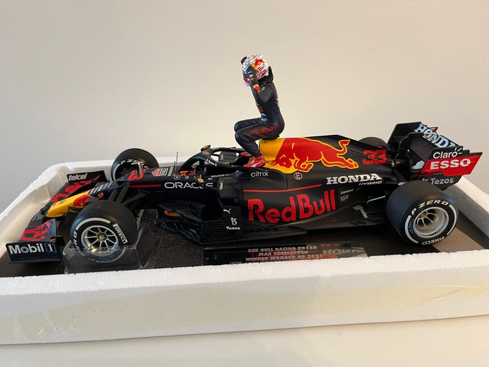 Max Verstappen #33 Red Bull RB16b Gp Mónaco 2021 Minichamps 1/18