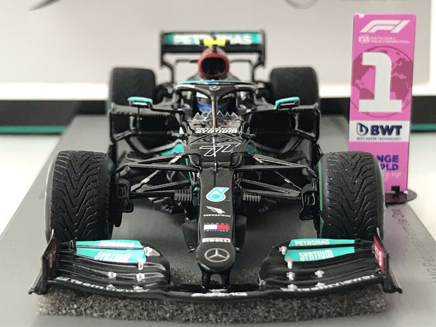 Valteri Bottas #77 W12 Mercedes Winner Turkish GP 2021 Spark  1/43